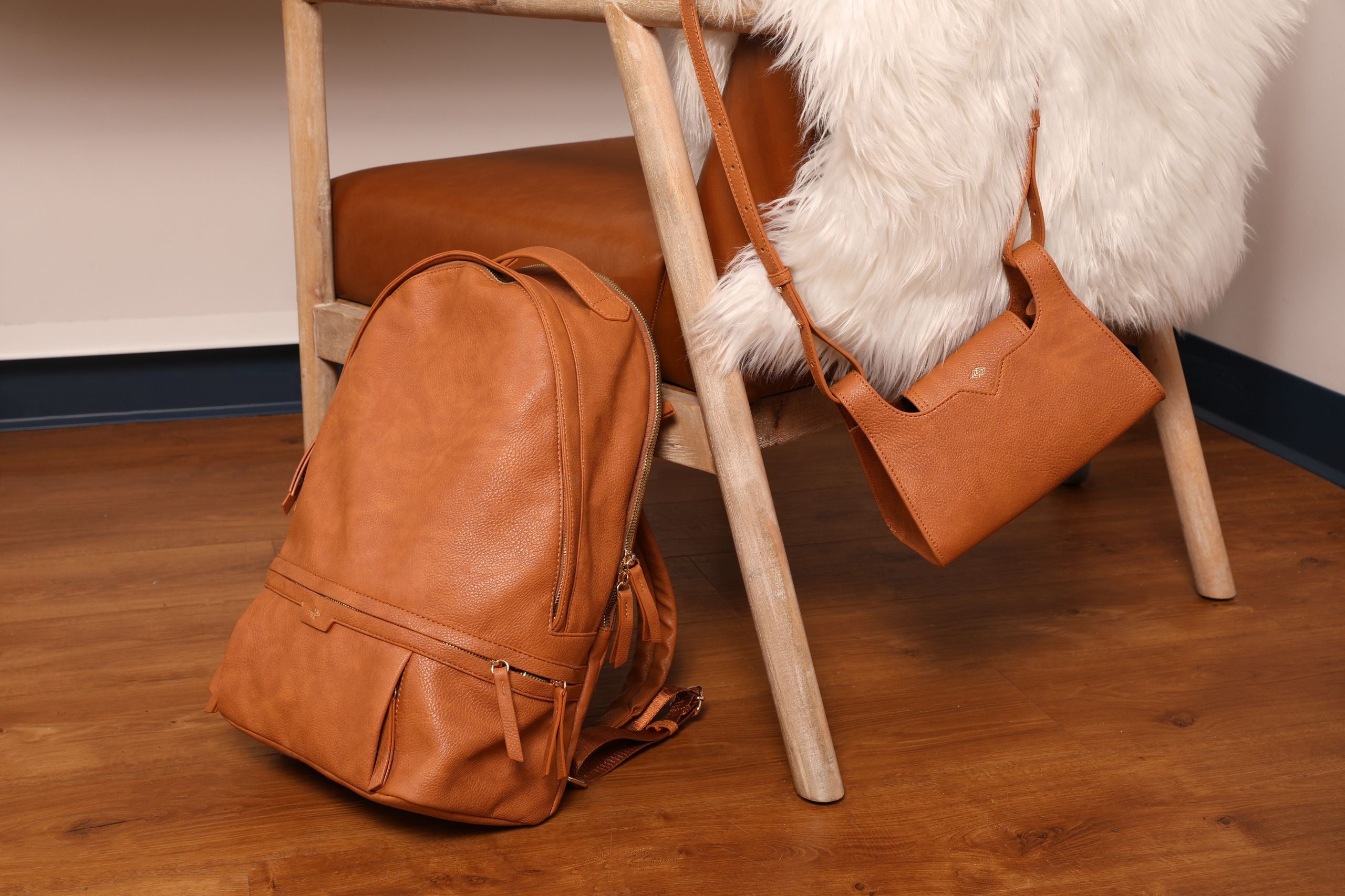 23 Handmade Leather Backpacks That Are Stylish and Functional